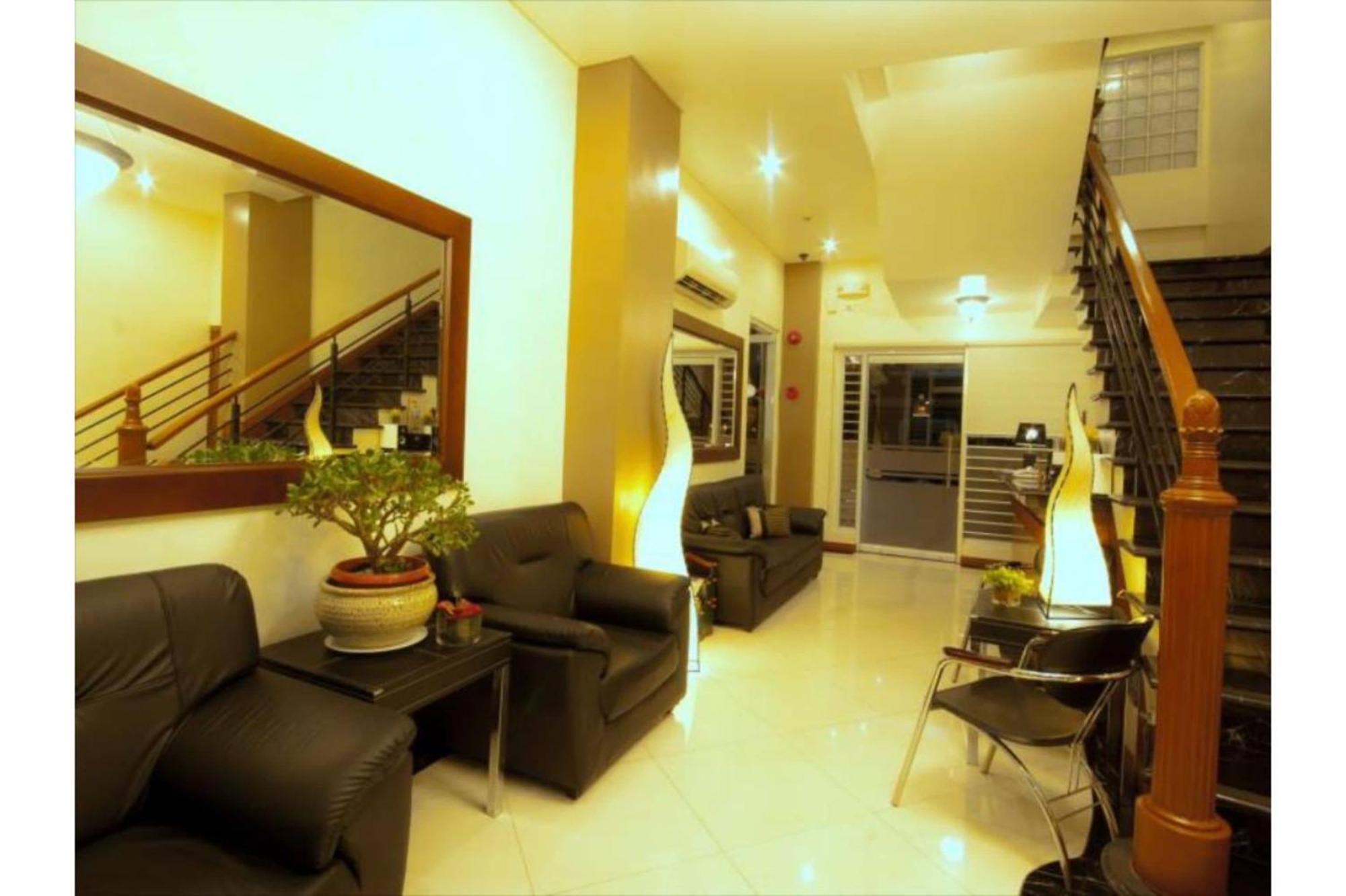 Townhouse Oak Avitel Hotel Near Osmena Highway, Pnr Pasay Station, Metro Manila Makati City Ngoại thất bức ảnh