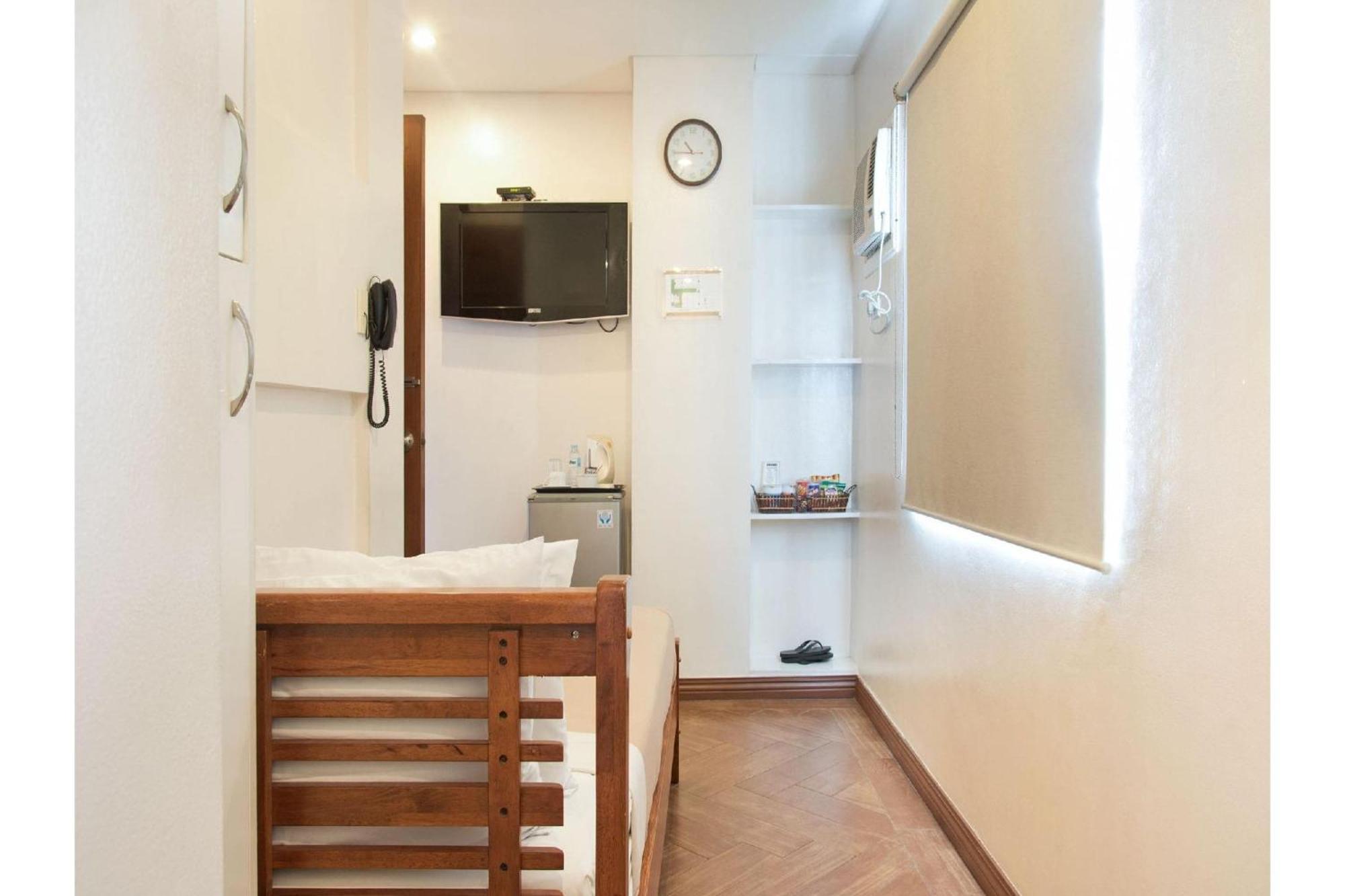 Townhouse Oak Avitel Hotel Near Osmena Highway, Pnr Pasay Station, Metro Manila Makati City Ngoại thất bức ảnh