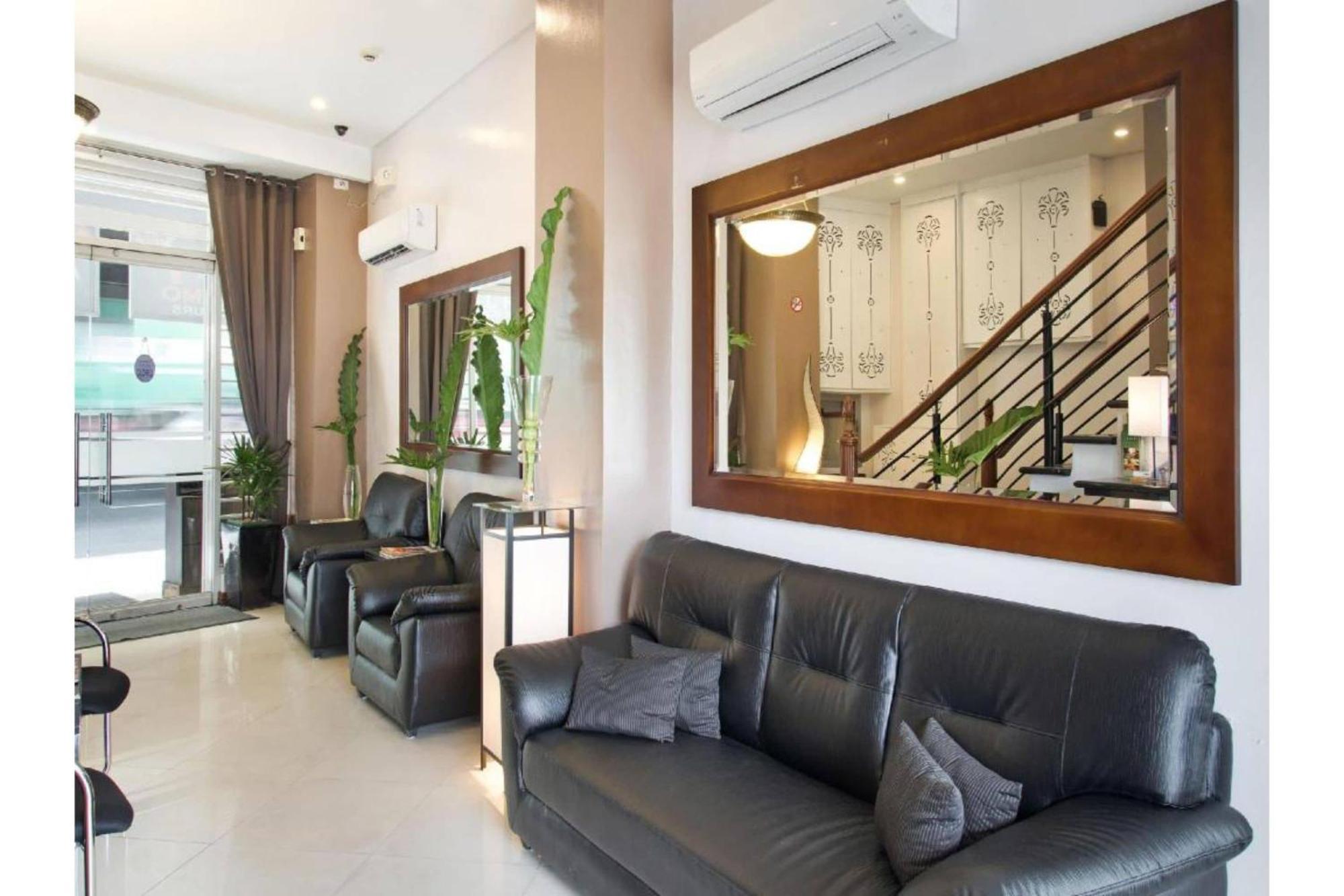 Townhouse Oak Avitel Hotel Near Osmena Highway, Pnr Pasay Station, Metro Manila Makati City Ngoại thất bức ảnh